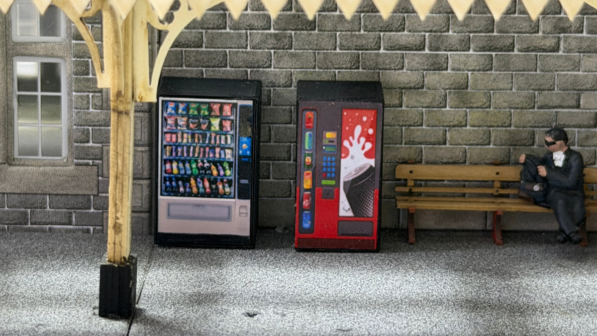 Vending Machines - Pack of 2 (Snack & Drinks) in OO Scale