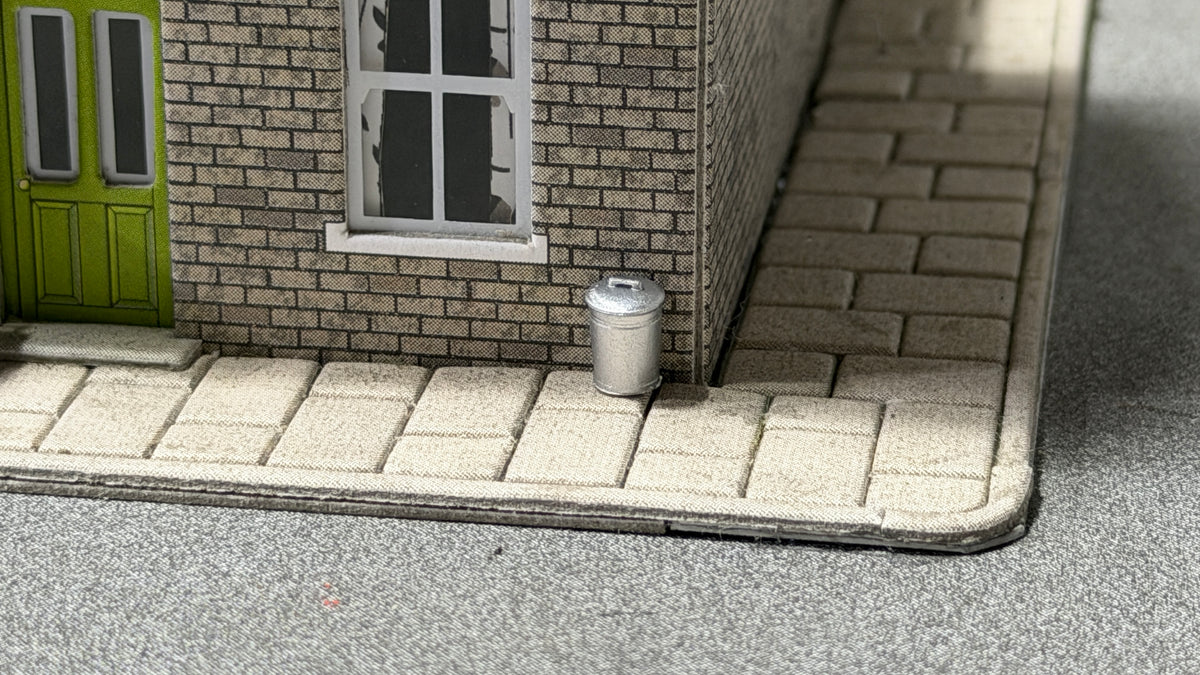 Metal Trash Can Bin (Pack of 5) in OO Scale