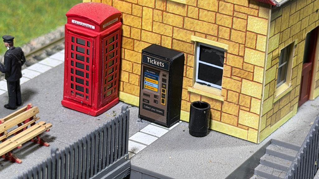 Train Ticket Machine (Pack of 2) in OO Scale
